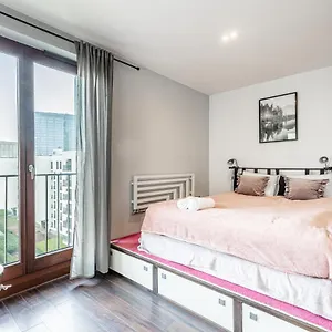 Spacious Ac View Pokorna 2 Parking Apartament