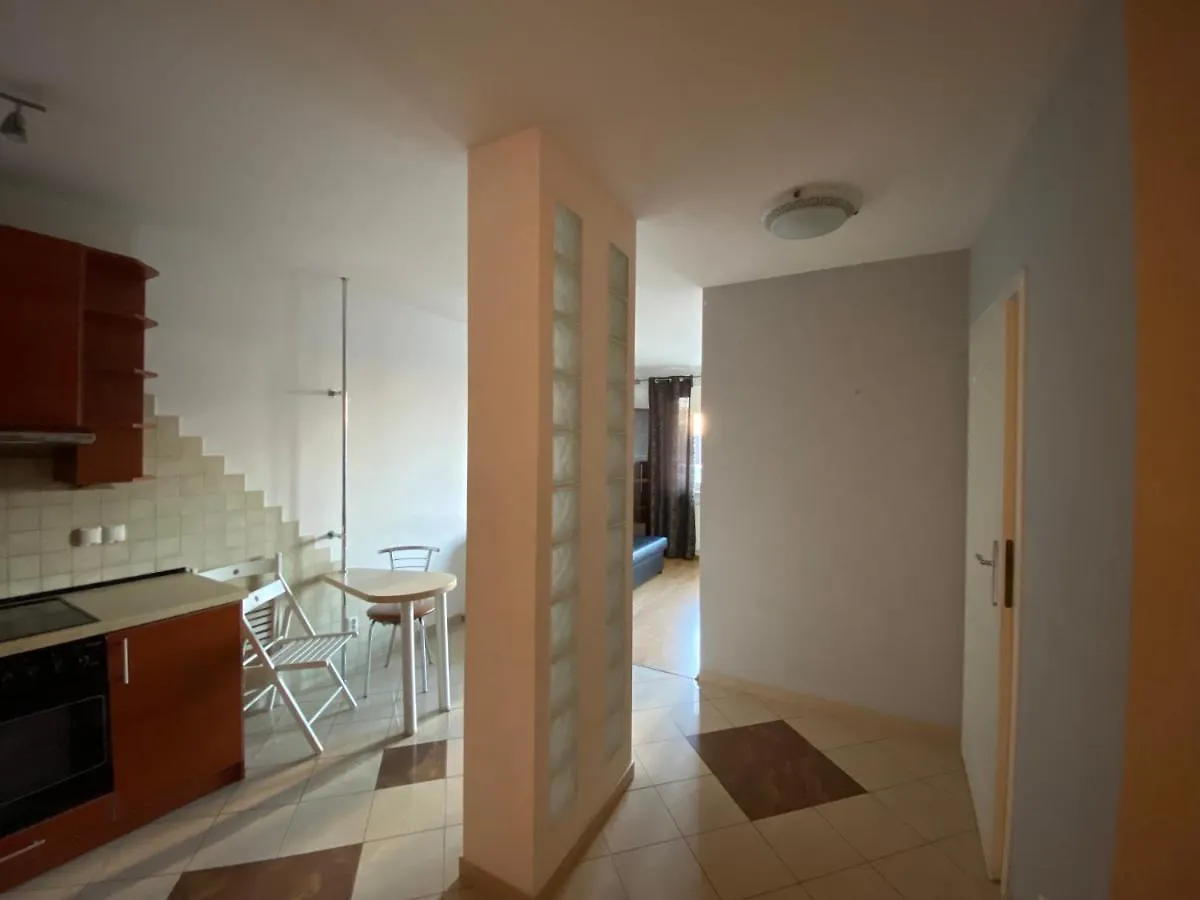 Apartamenty Lucka City Варшава